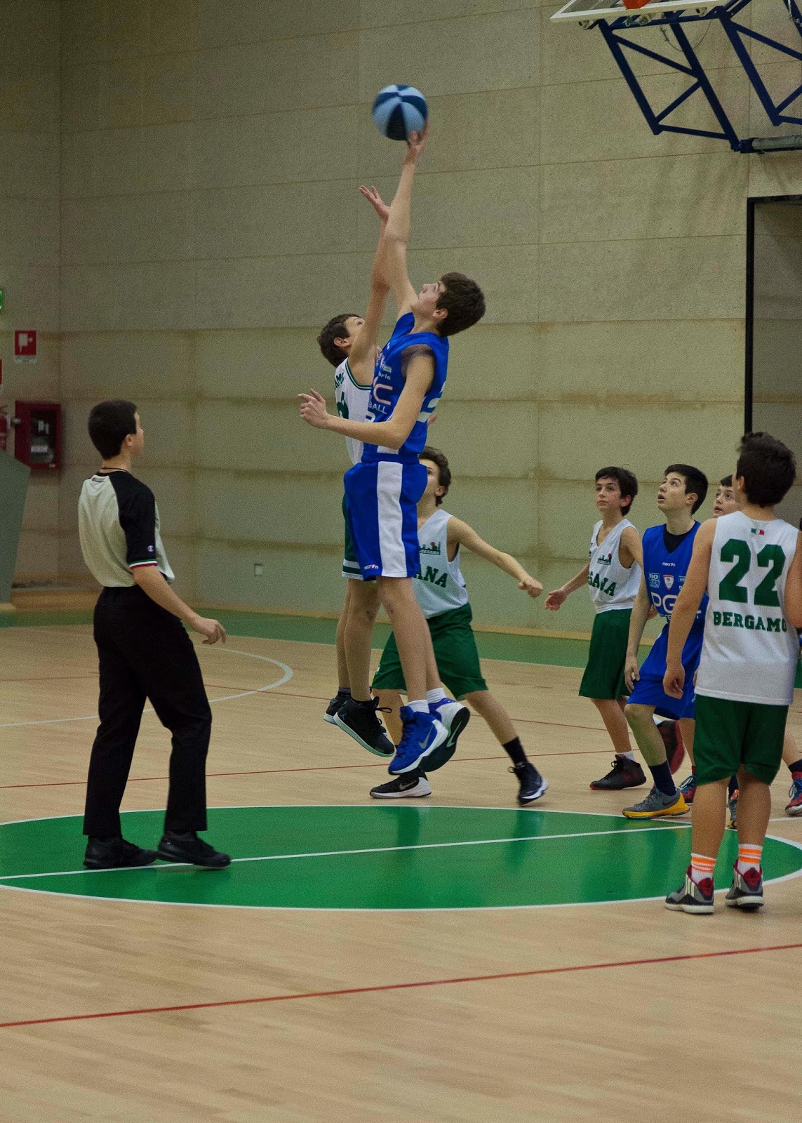 L'alopecia è la caduta dei capelli e dei peli LUSSANA BASKET: CAMPIONATO UNDER 13 LUSSANA BERGAMO - PALL. CANTU' 22-101