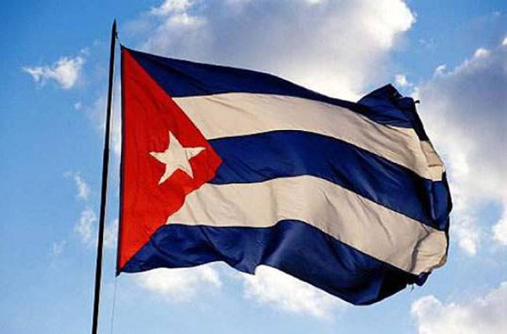 Mi Maleta y yo: La bandera cubana se vuelve a elevar