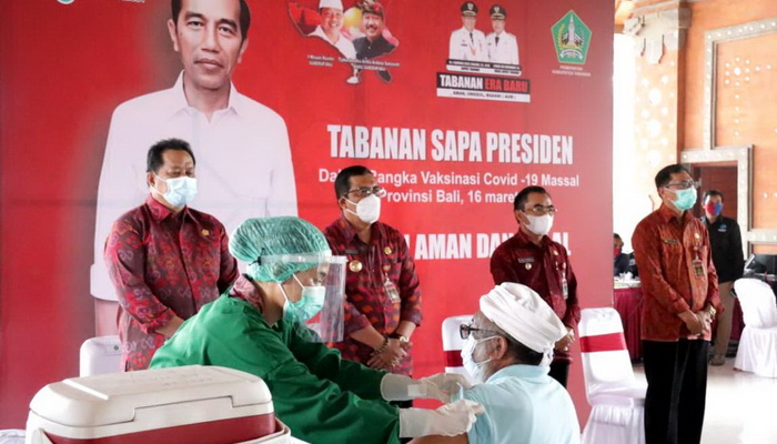 Vaksinasi Massal di Tabanan Dipantau Presiden Jokowi