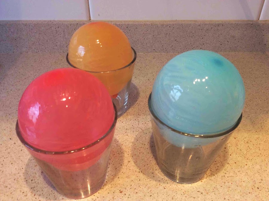 Globos pintados con mantequilla fundida