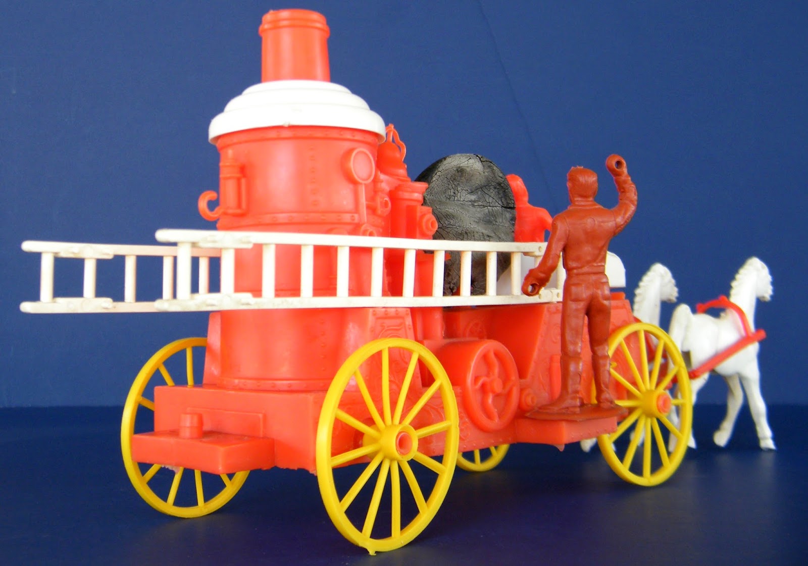 Toys and Stuff MPC Horse Drawn Steam Pumper Fire Engine
