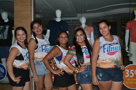 FOLIA FITNESS E PROFESSOR ALEX VINICIUS AQUECENDO O POVO PARA O CARNAVAL 2016