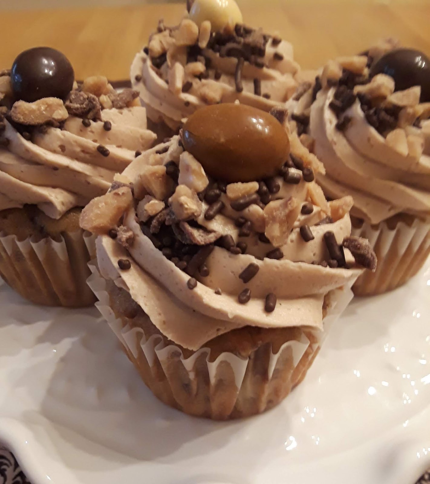 Juli Jacklin's Cupcakes Coffee Toffee Crunch Cupcakes with Mocha