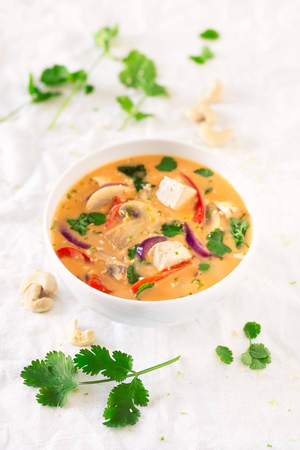 Vegan Thai Coconut Soup.- To make this vegan coconut Thai soup, you only need one pot, so it is a very clean recipe. In addition, it is vibrant and is quite versatile. Vegan Thai Coconut Soup.- To make this vegan coconut Thai soup, you only need one pot, so it is a very clean recipe. In addition, it is vibrant and is quite versatile.