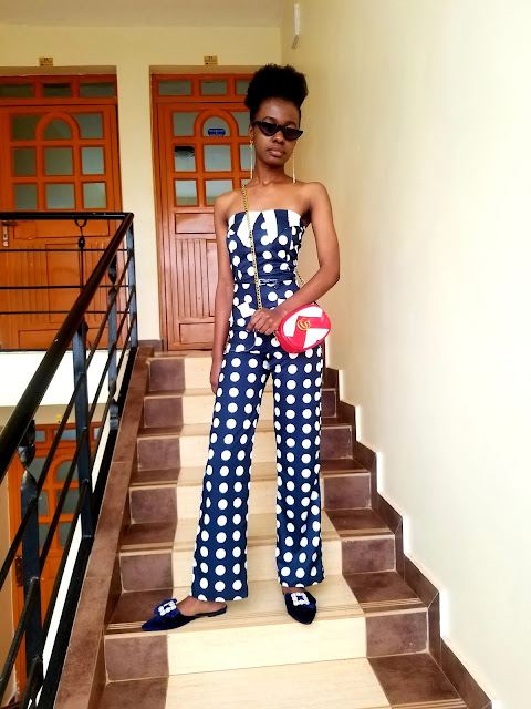 How To Wear A Polka Dot Jumpsuit Outfit Casually