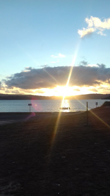 PUESTA DE SOL  EL LAGO DE AS PONTES