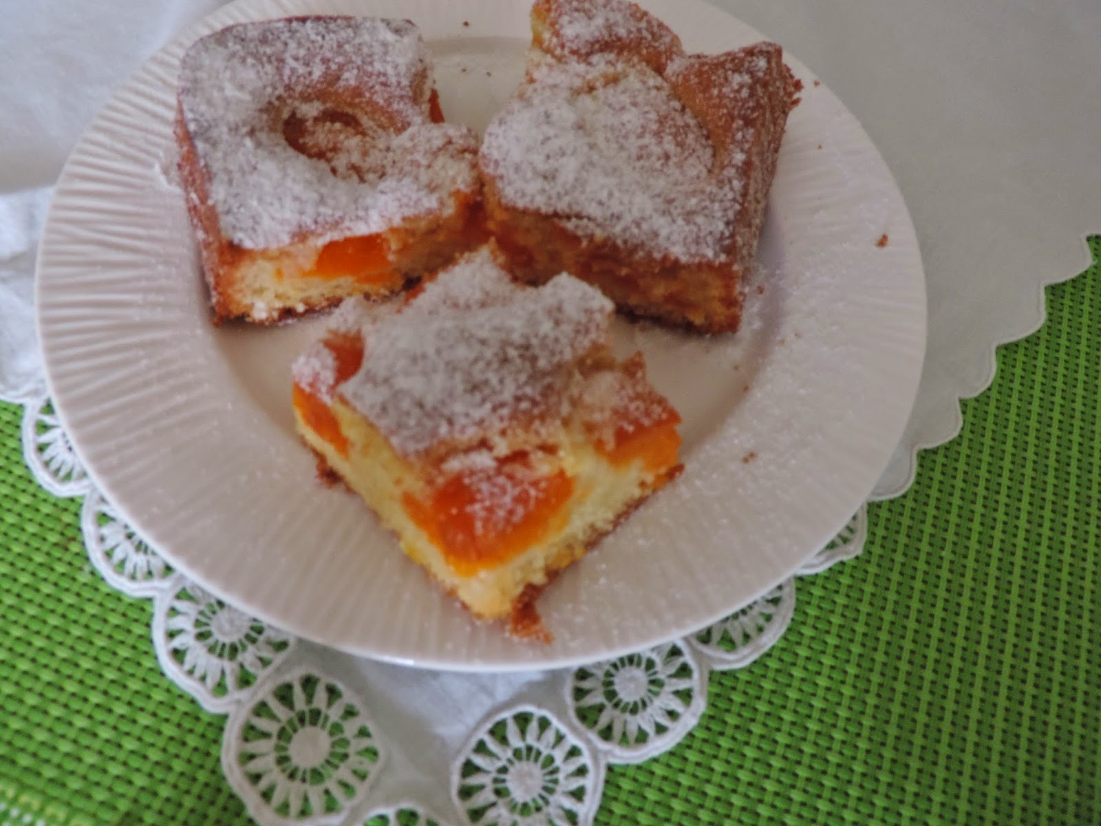 Marillenkuchen oder Aprikosenkuchen - Sárgabarackos pite