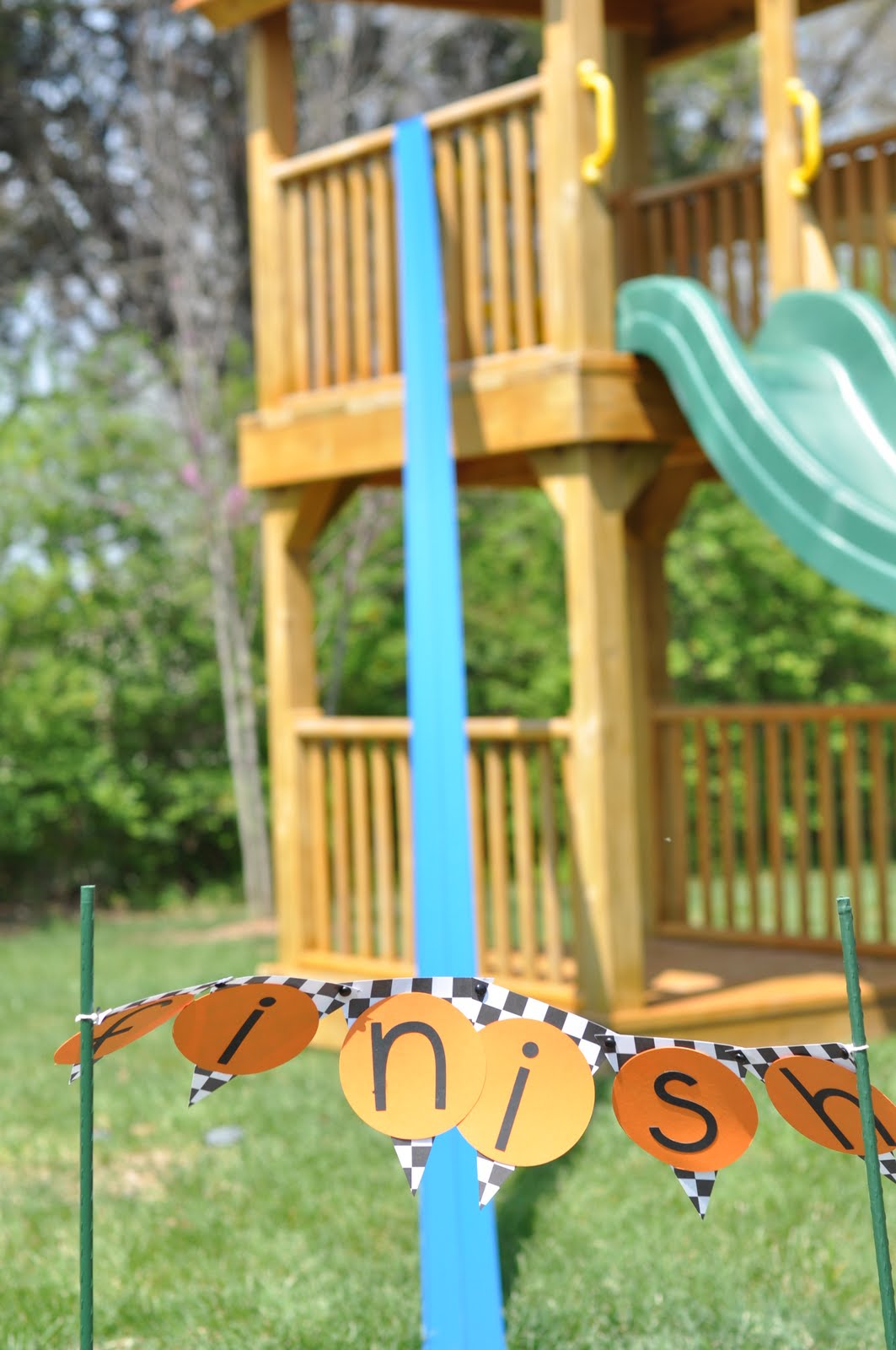 She's Crafty Car birthday party