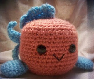 http://translate.googleusercontent.com/translate_c?depth=1&hl=es&rurl=translate.google.es&sl=en&tl=es&u=http://aisforamigurumi.blogspot.com.es/2012/10/cuteness-free-pattern.html&usg=ALkJrhi0U3hWAlJBDAZIAWhfKcXkiPJh8g