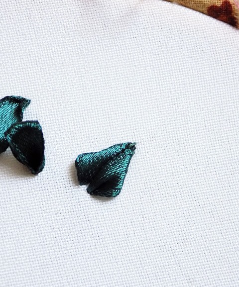 Mũi thêu lazy daisy sau khi hoàn thành