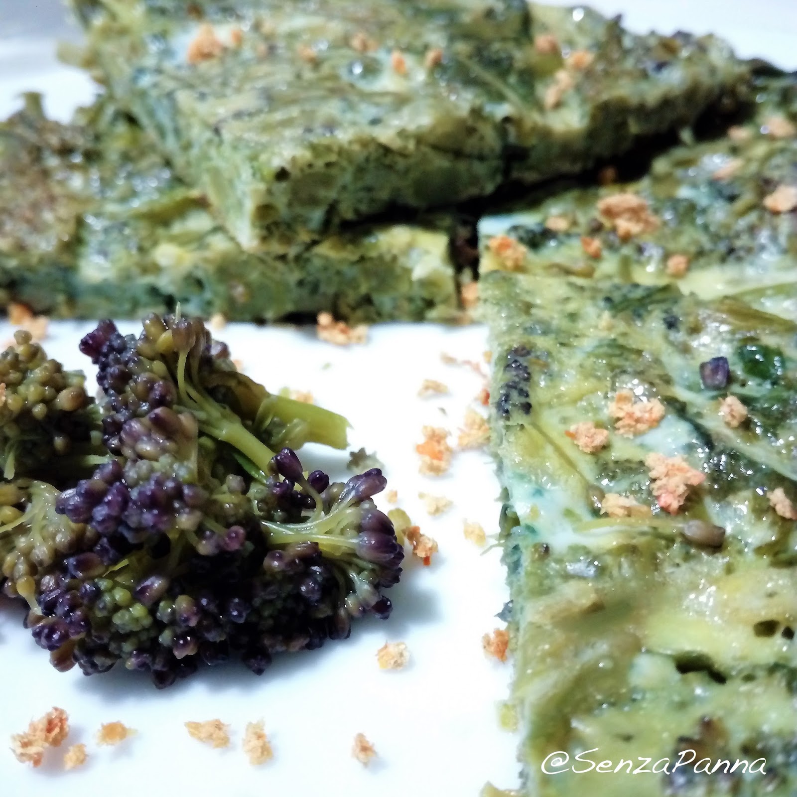 SenzaPanna Frittata di uova d'anatra e broccolo siciliano nero. La