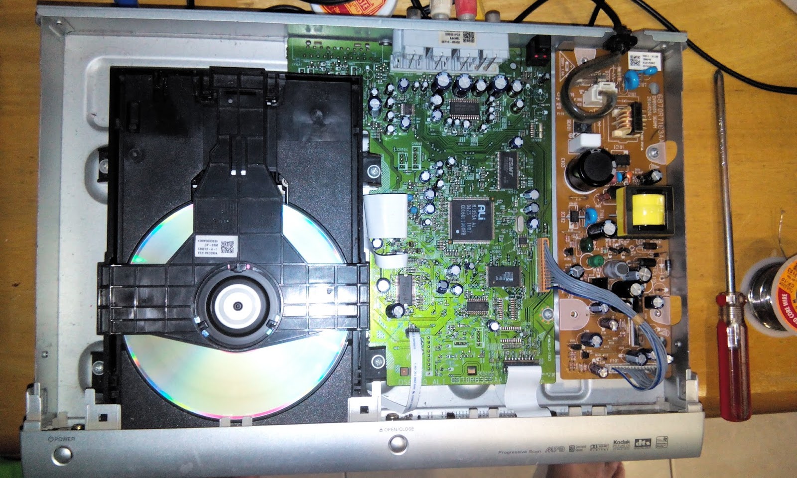 Life Begins at Forty LG DS8521P DVD player repair