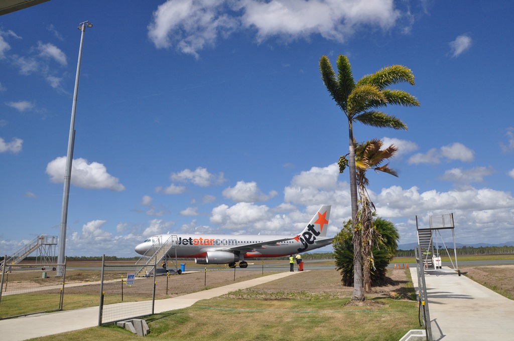 Central Queensland Plane Spotting Whitsunday Coast / Proserpine Airport Also Keen for FlyIn