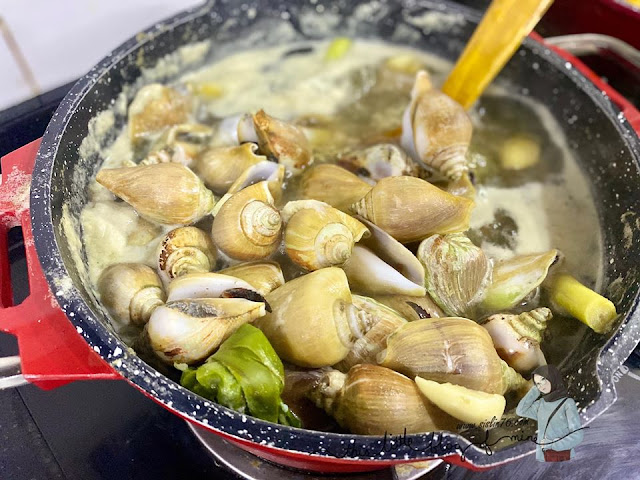 WORDLESS WEDNESDAY  SIPUT GONGGONG