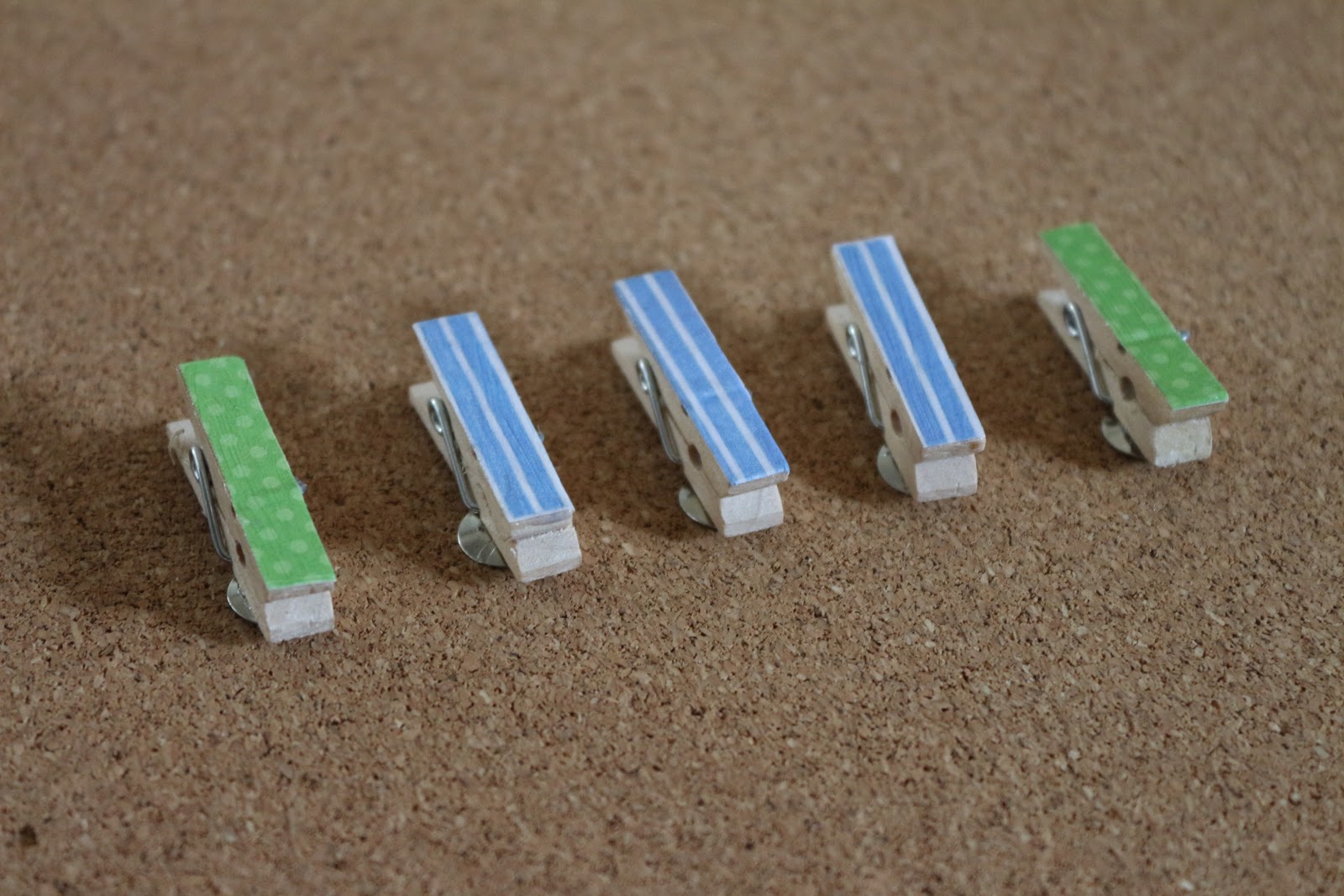 Living the Crafty Life Thumbtack Mini Clothespins