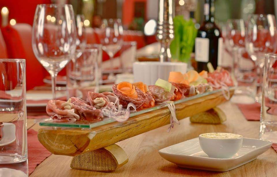 Rakı Meyhane ve Mezeleri