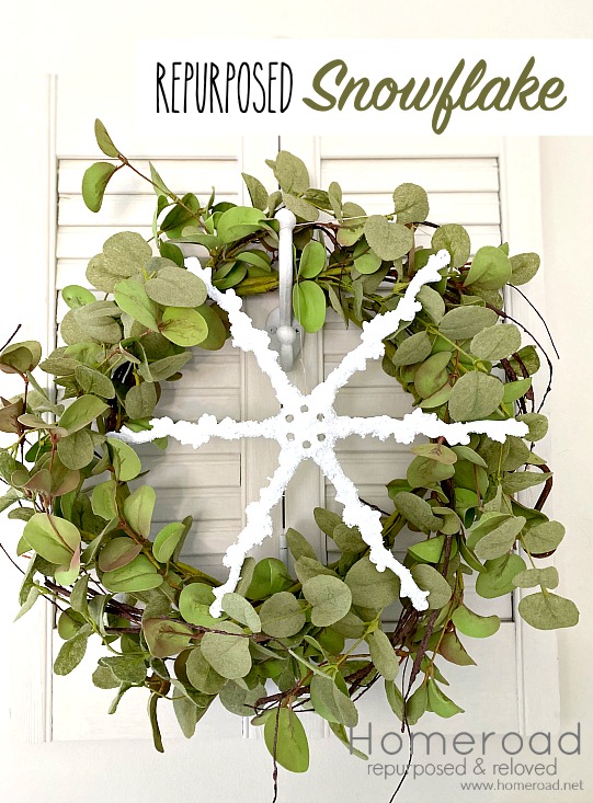 Pinterest pin of wreath with snowflake