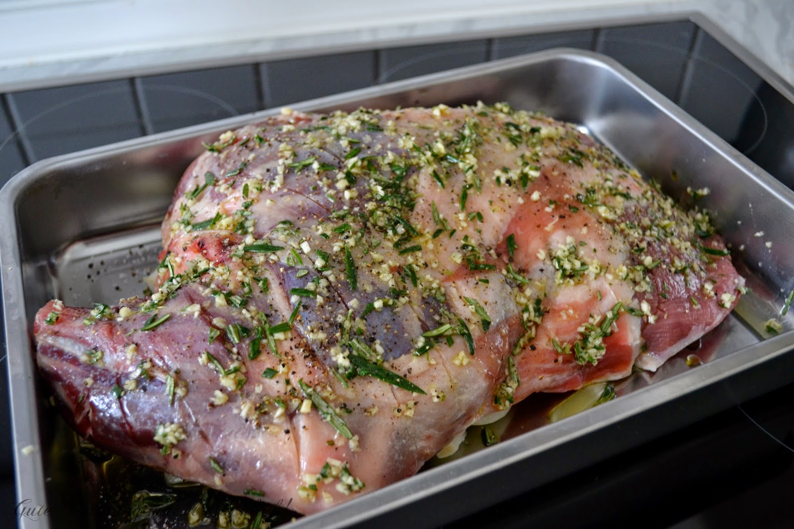 Gute Nahrung macht glücklich : Lammschulter mit Knoblauch und Rosmarin ...