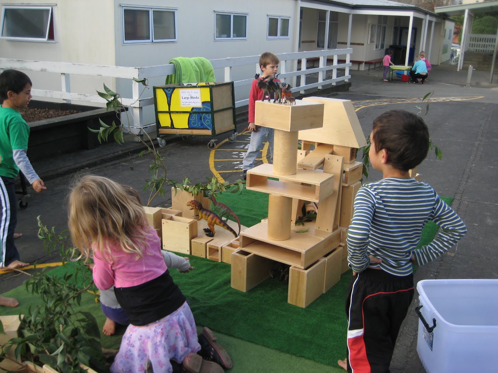 koru-syndicate-being-creative-at-developmental-play