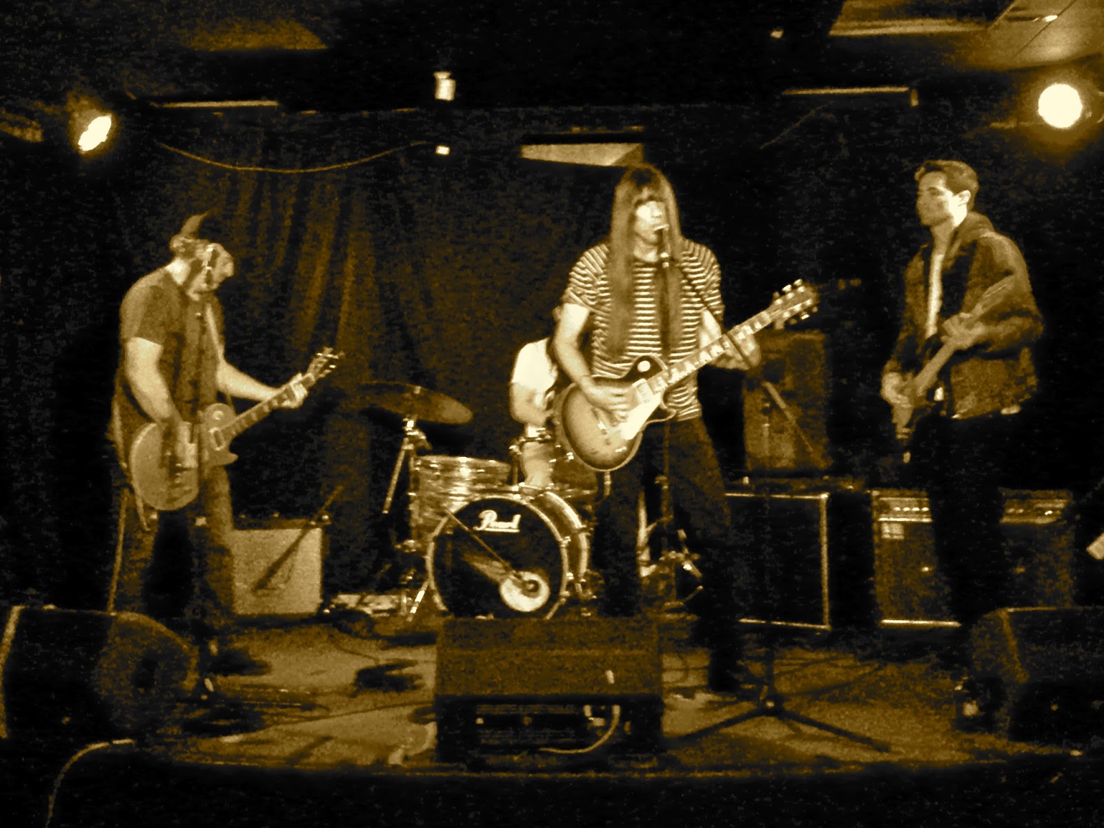 Field Recordings from a Punter Bands seen in Hobart.