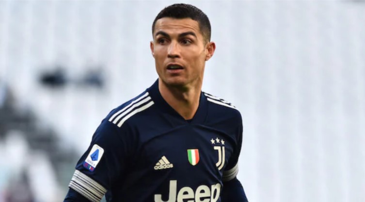 كريستيانو رونالدو يغري بالعودة إلى مانشستر يونايتد كريستيانو رونالدو يغري بالعودة إلى مانشستر يونايتد