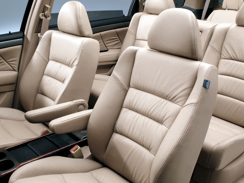 Toyota Altis 2001: Kenangan Klasik dengan Sentuhan Mewah Jok Kulit