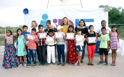 Señora Sagrario Montaño clausura cursos en centro comunitario Creciendo Sano en Pozo Dulce