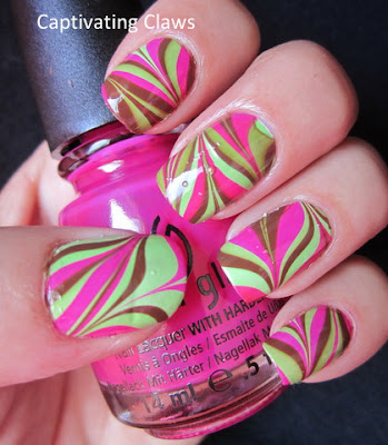 Captivating Claws: A Weekend Water Marble