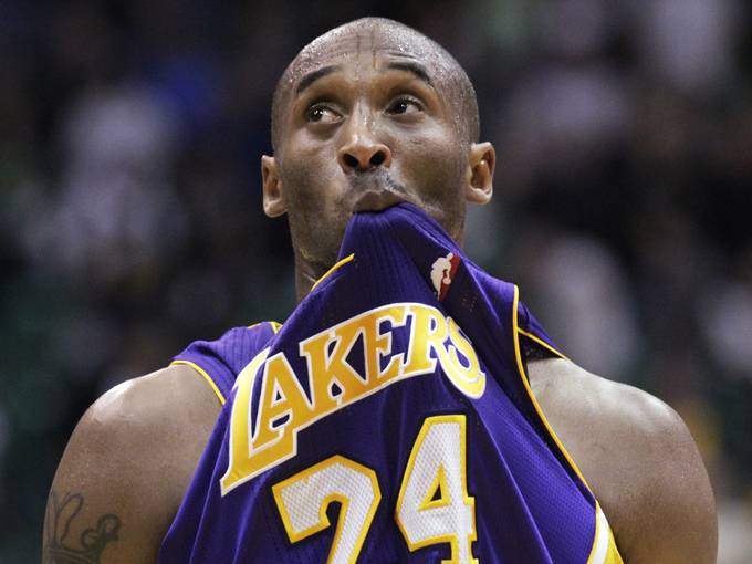 The Basketball Machine: Kobe Bryant explains his jersey chewing habit.