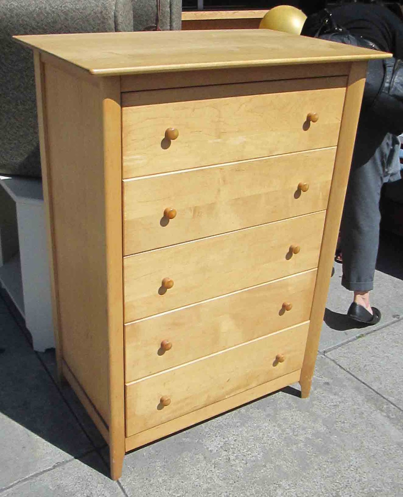 Uhuru Furniture And Collectibles Sold 5 Drawer Chest Of Drawers 115
