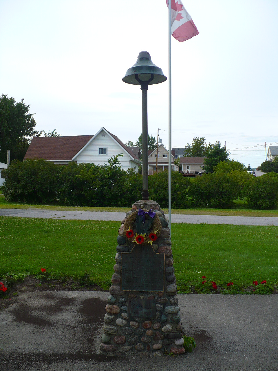 Ontario War Memorials Cache Bay