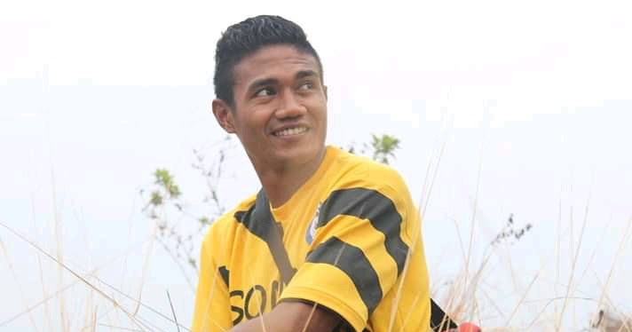 coretan Sederhana Puisi, cerpen, essai, opini dan masih banyak