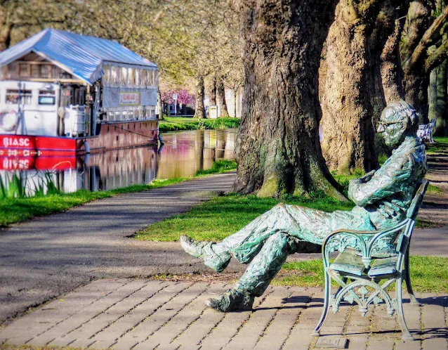 Free things to do in Dublin: Patrick Kavanagh Statue