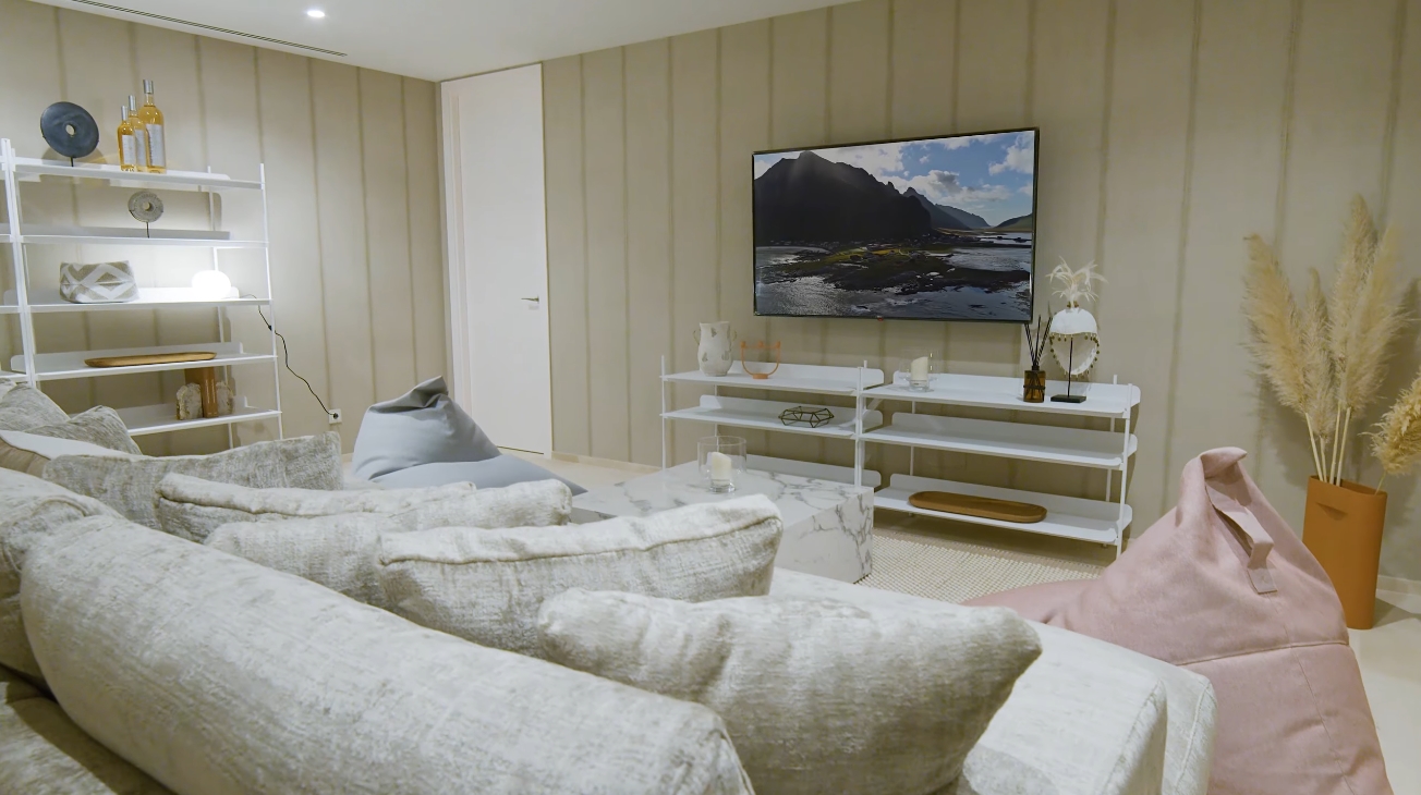 27 Photos vs. Luxury Contemporary Villa In Marbella Golf Valley vs. Interior Design Tour