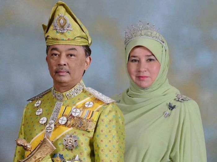 Sultan Abdullah Ibni Sultan Ahmad Shah is now officially the new Ruler