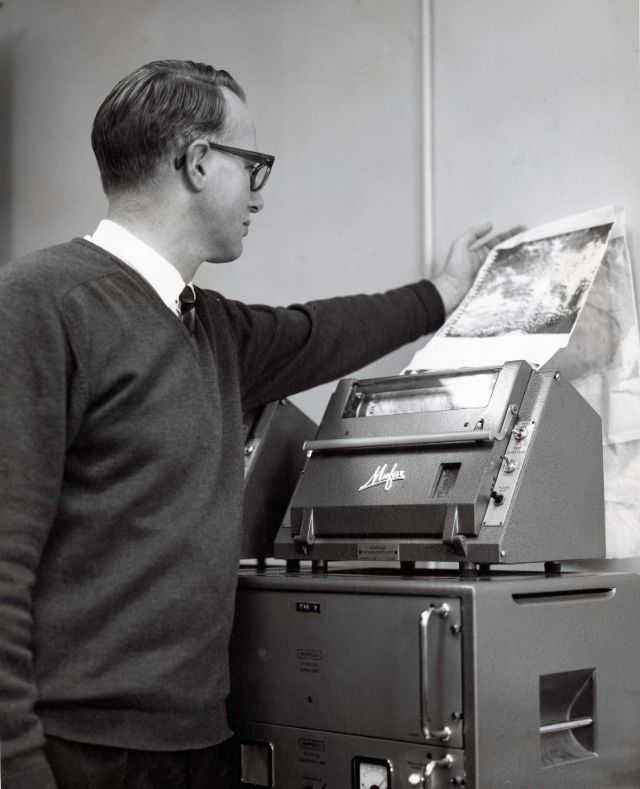 Vintage photos show the workplace and offices of the past  1970s 1980s - 12