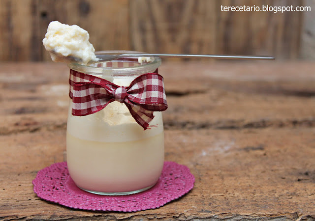  VASITOS CON MOUSSE DE CHOCOLATE BLANCO 