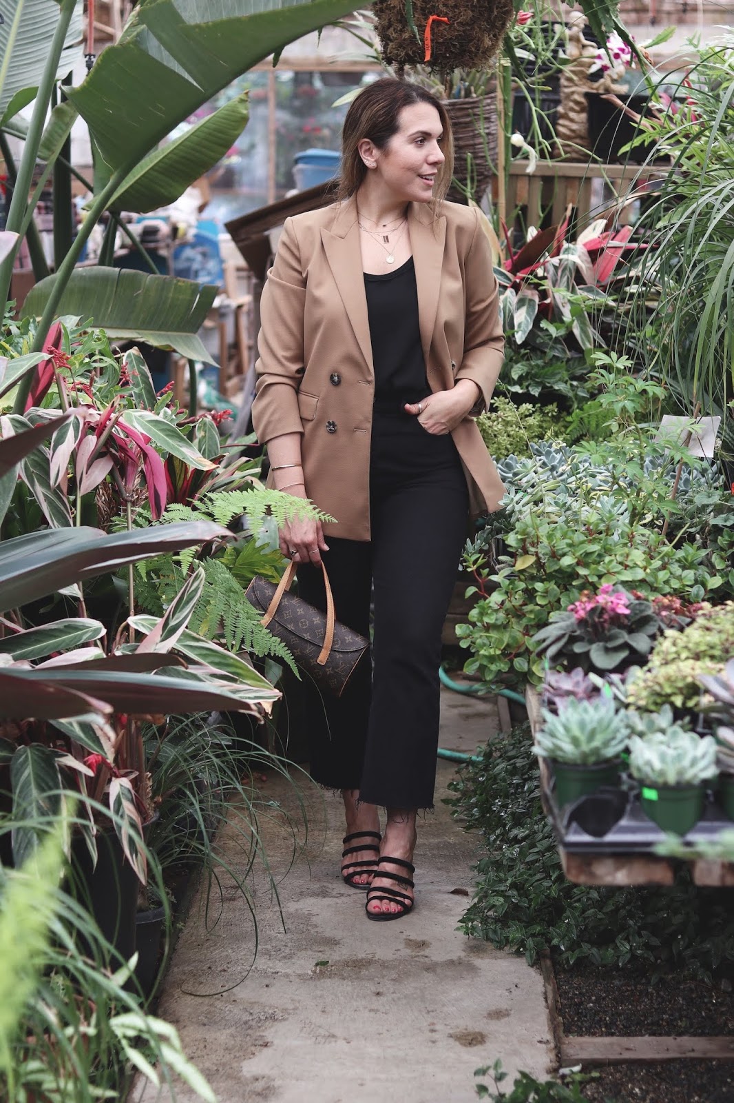 beige blazer outfits