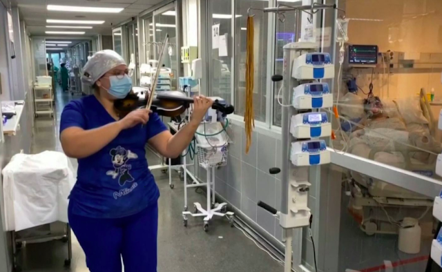 Violin-Playing Nurse from Chile Lifts Hearts of COVID-19 Patients 