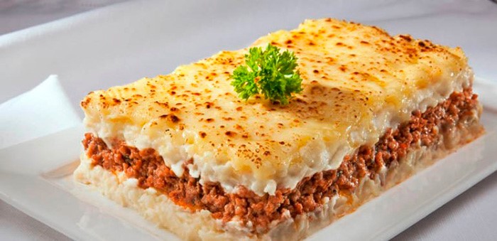 Escondidinho de mandioca com carne moída