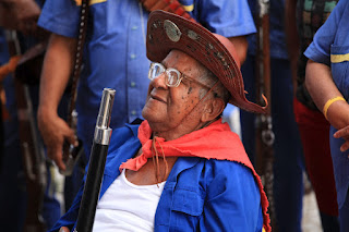Resultado de imagem para bacamarteiros título de Patrimônio Vivo no Recife