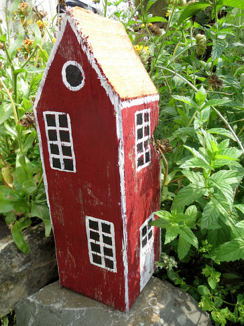 Ideas and Inspirations: Dekorative Schwedenhäuser aus Holz für den