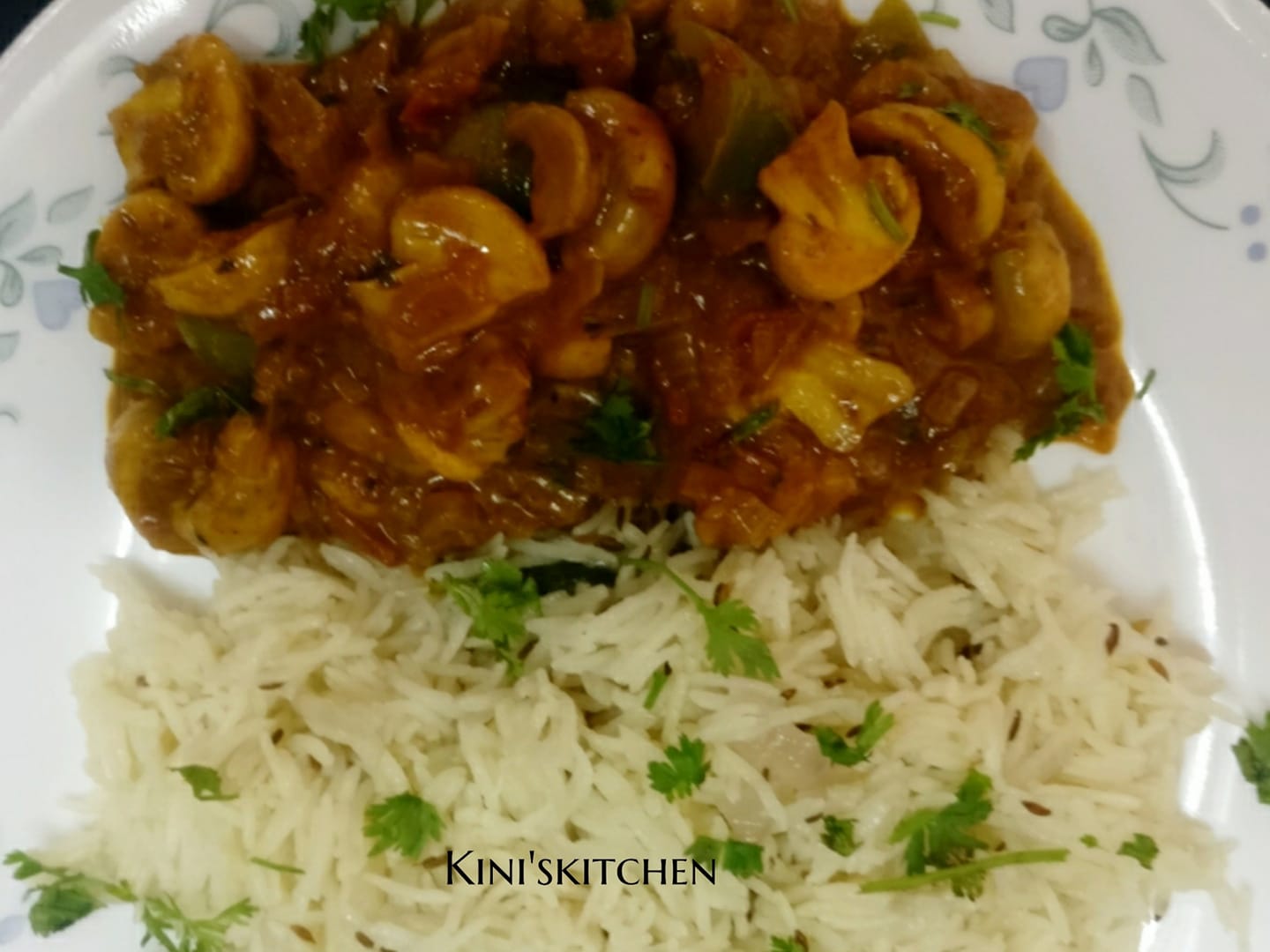 Mushroom Tawa Masala with Jeera Rice