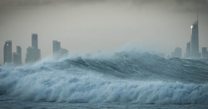 Breaking news on tsunami