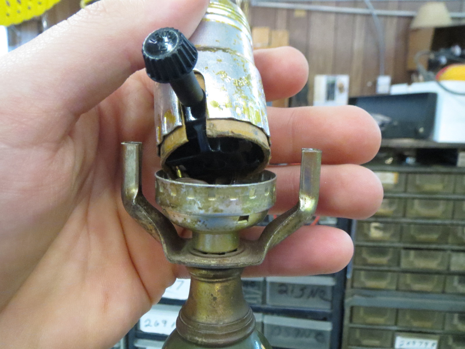 Lamp Parts and Repair Lamp Doctor 5 Steps To Replace A Lamp Socket