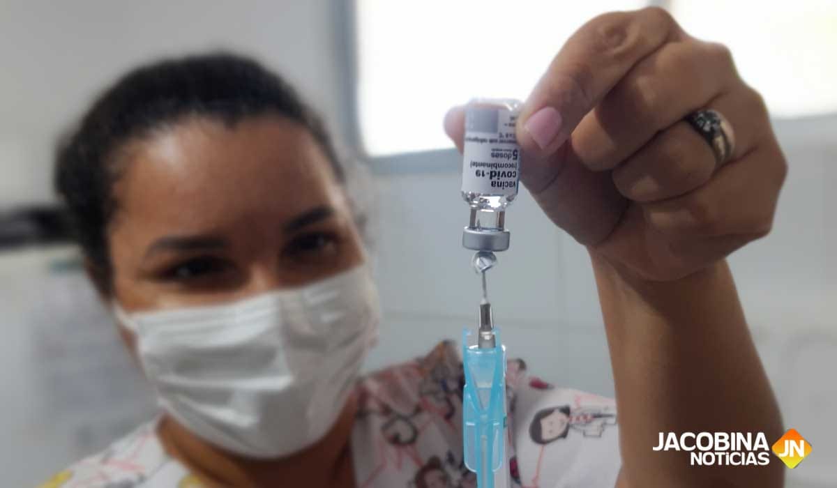 Jacobina reduz para 29 anos vacinação contra a Covid-19