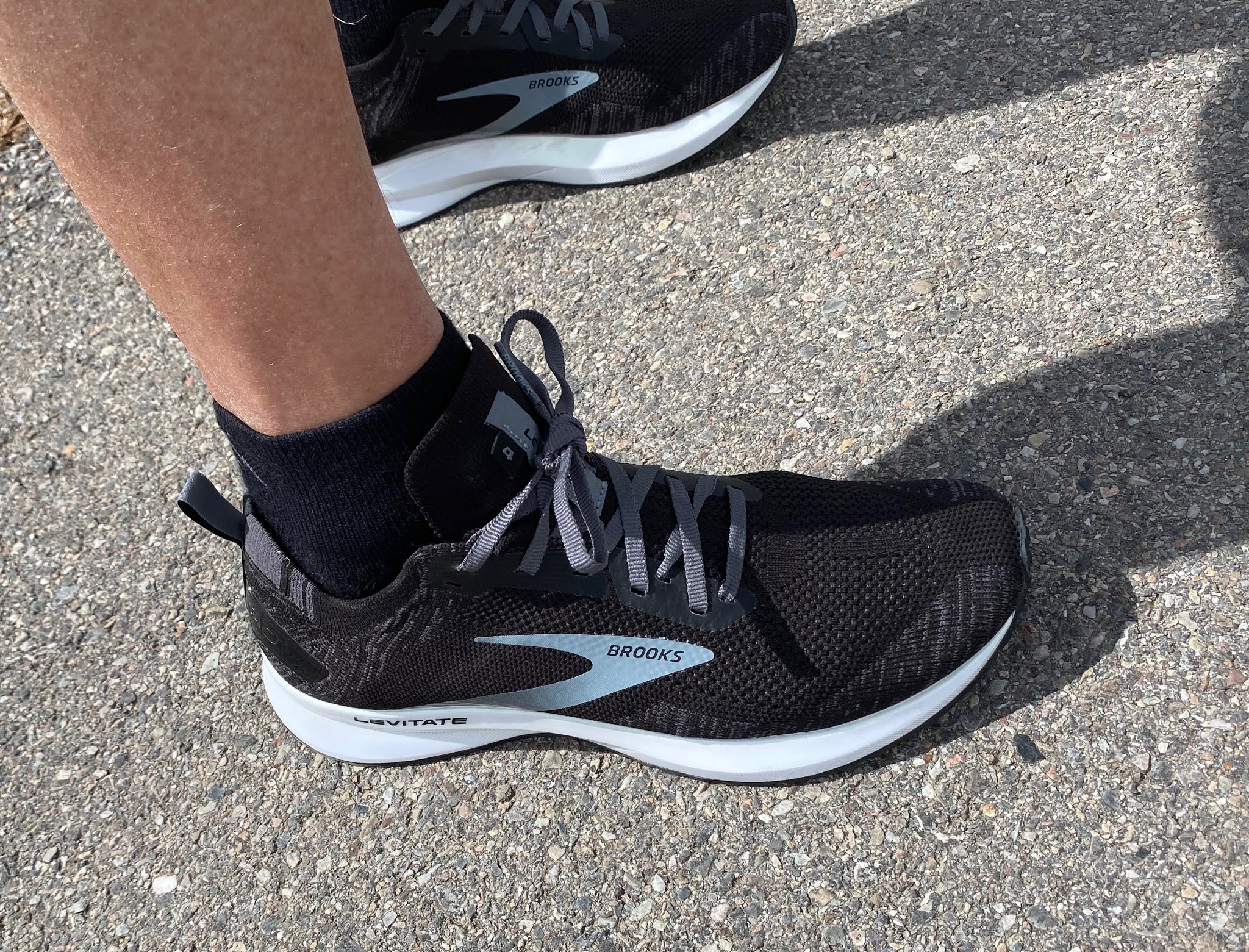 brooks levitate review