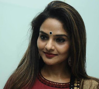 Madhoo Family Husband Son Daughter Father Mother Marriage Photos Biography Profile.