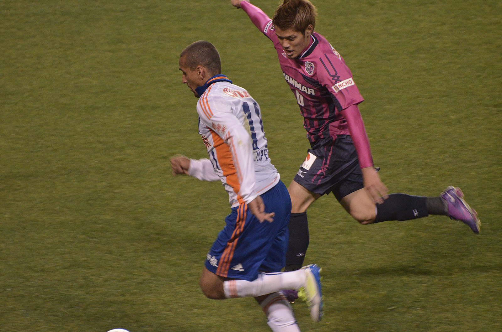 京都 サンガ ユニフォーム メーカー