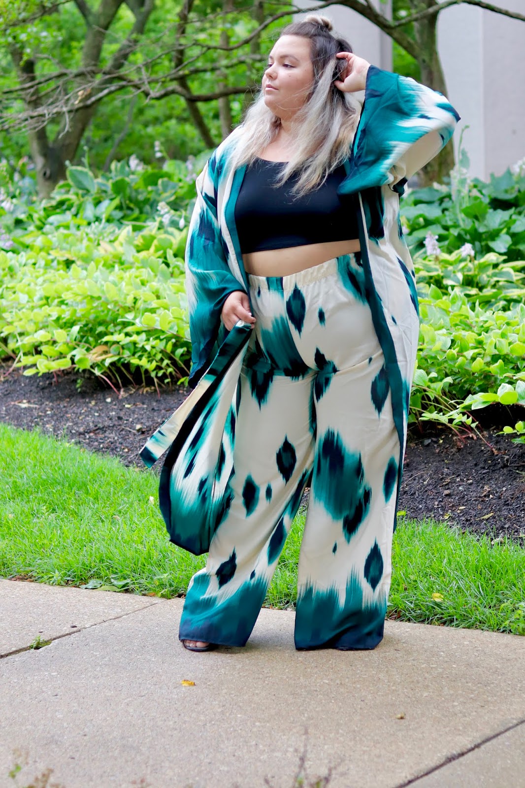 Chicago Plus Size Petite Fashion Blogger, influencer, YouTuber, and model Natalie Craig, of Natalie in the City, review's Fashion Nova's Never Apologetic Pant Set.